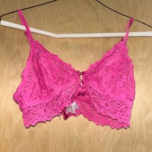 Aerie Lace Bralette in Vibrant Pink